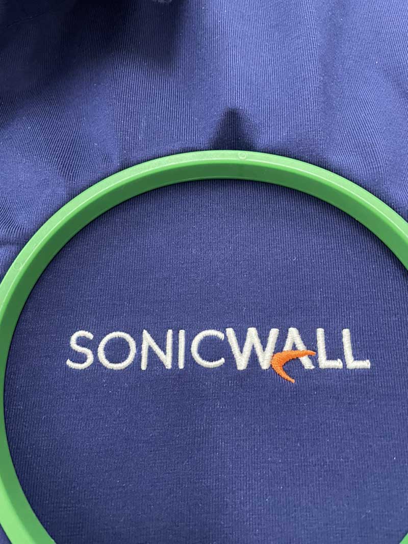 Thêu logo Công ty Sonic Wall | Theu dong phuc